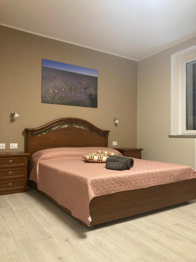 Bed and Breakfast Il Cortile Di Greta Lu (Piedmont) Екстер'єр фото