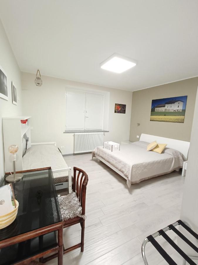 Bed and Breakfast Il Cortile Di Greta Lu (Piedmont) Екстер'єр фото