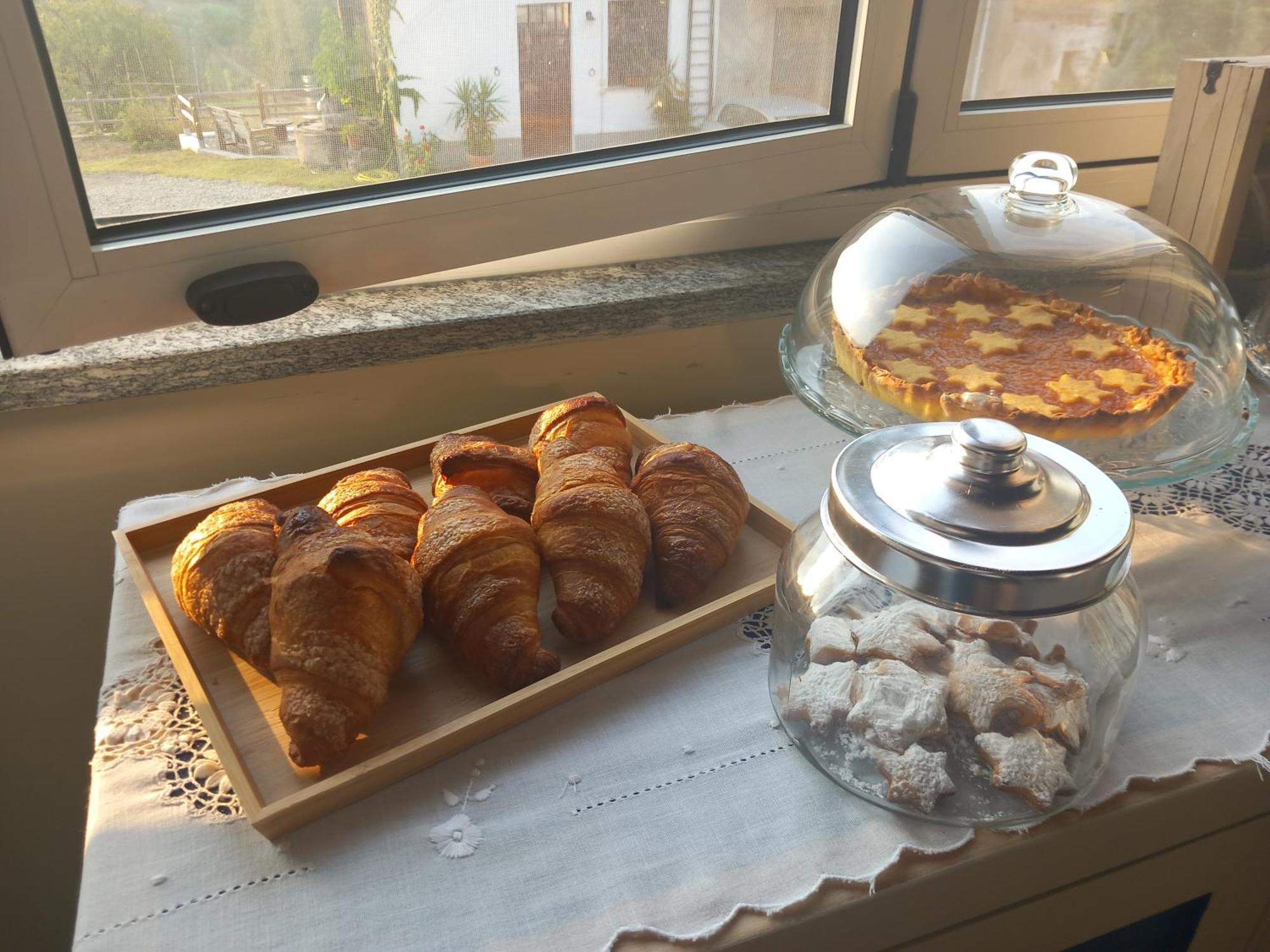 Bed and Breakfast Il Cortile Di Greta Lu (Piedmont) Екстер'єр фото